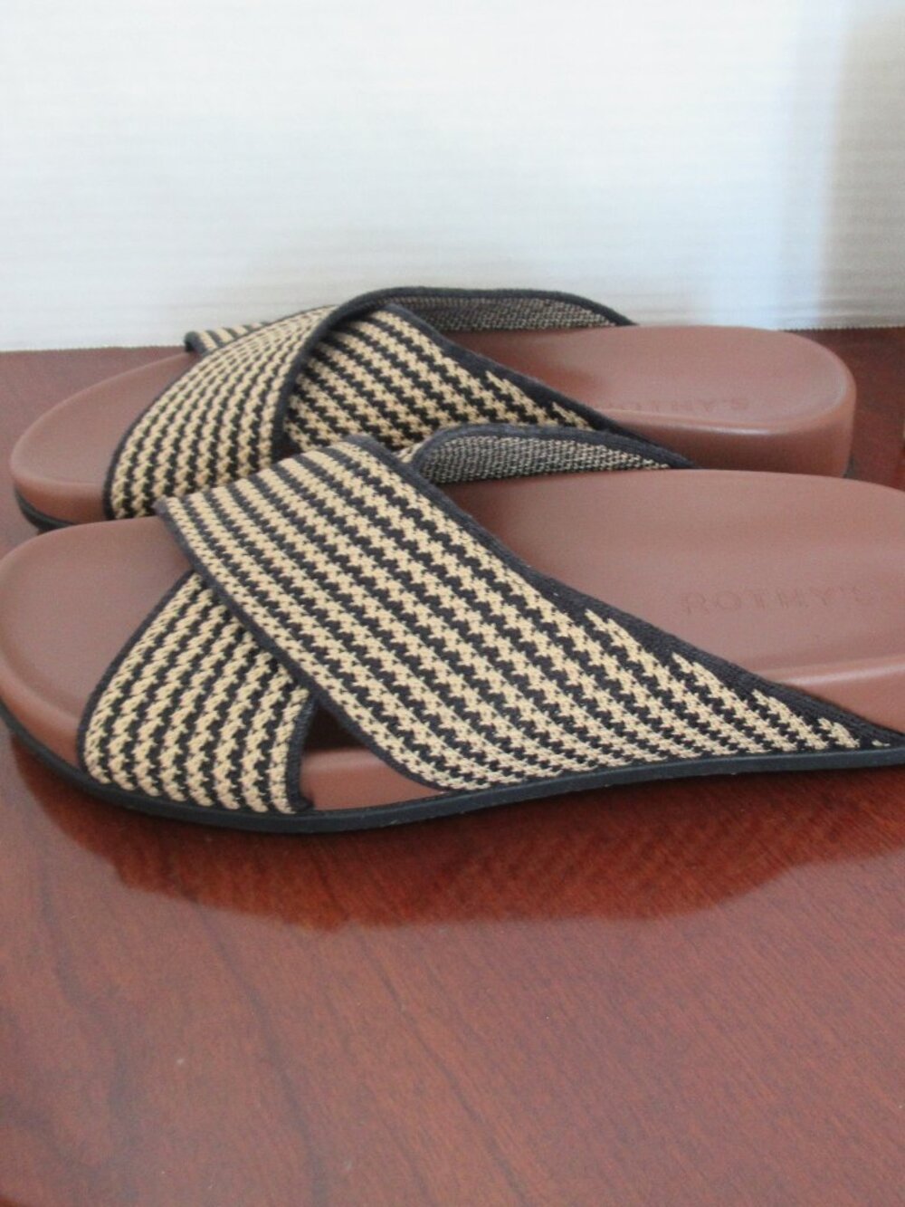 New Rothy’s The Weekend Slide Sandals Women’s Sz 6 M In Box Display Shoe - Picture 3 of 11